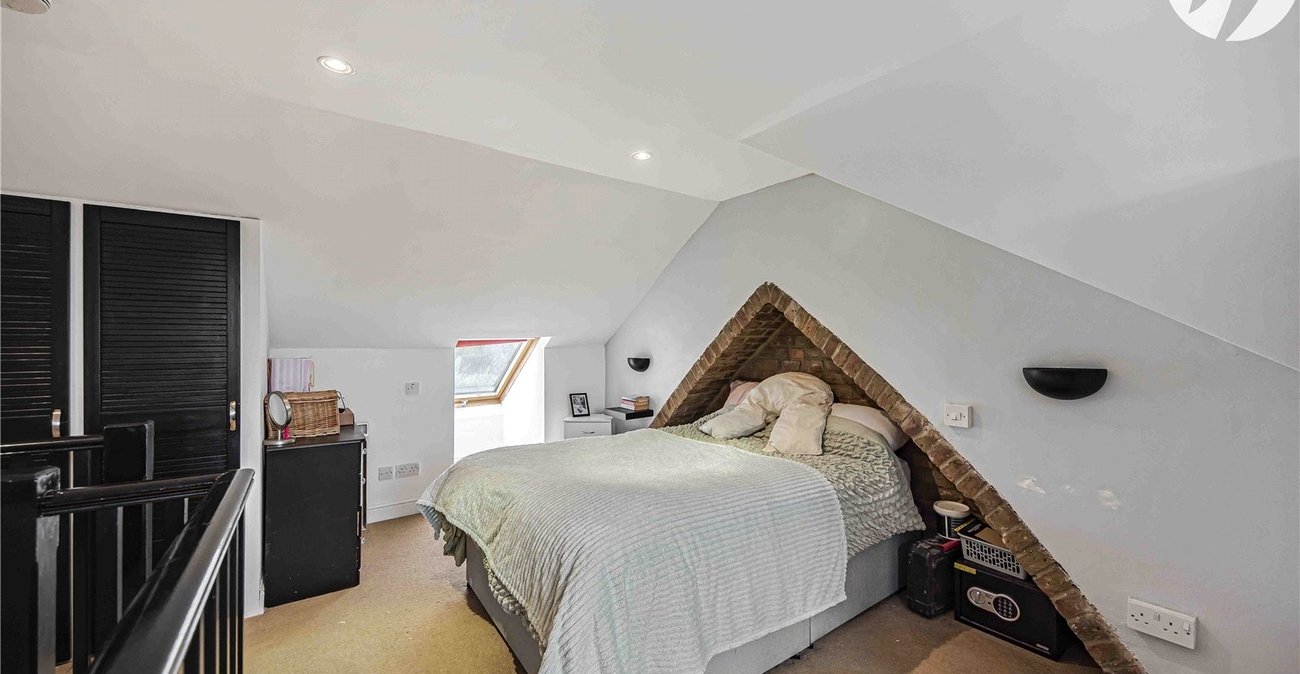 4 bedroom house for sale in Rochester | Robinson Michael & Jackson