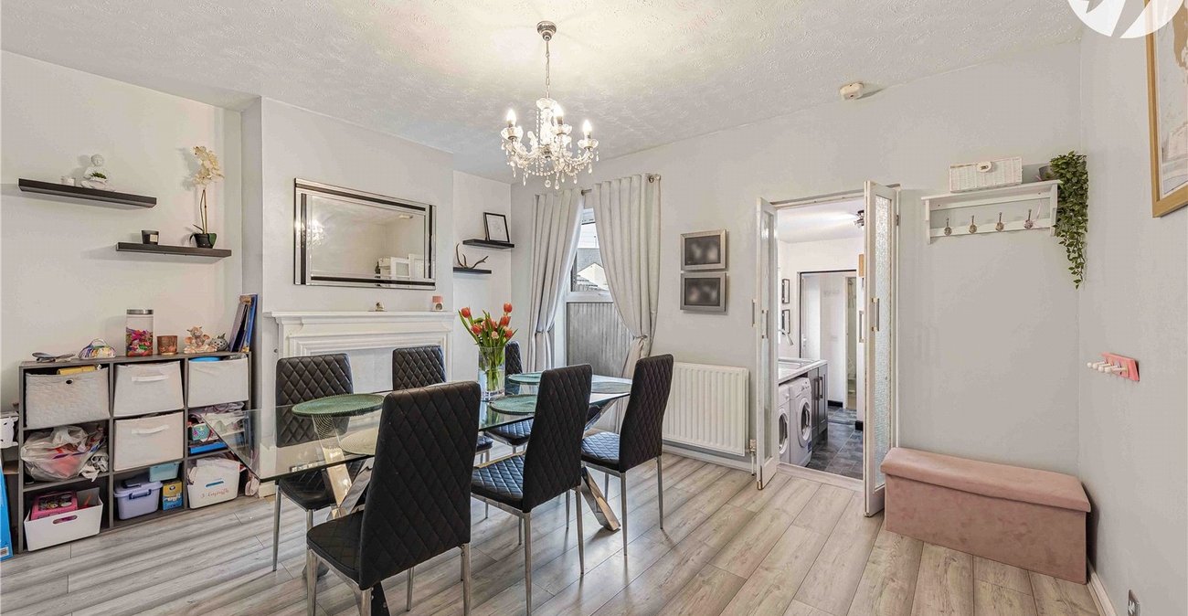 4 bedroom house for sale in Rochester | Robinson Michael & Jackson