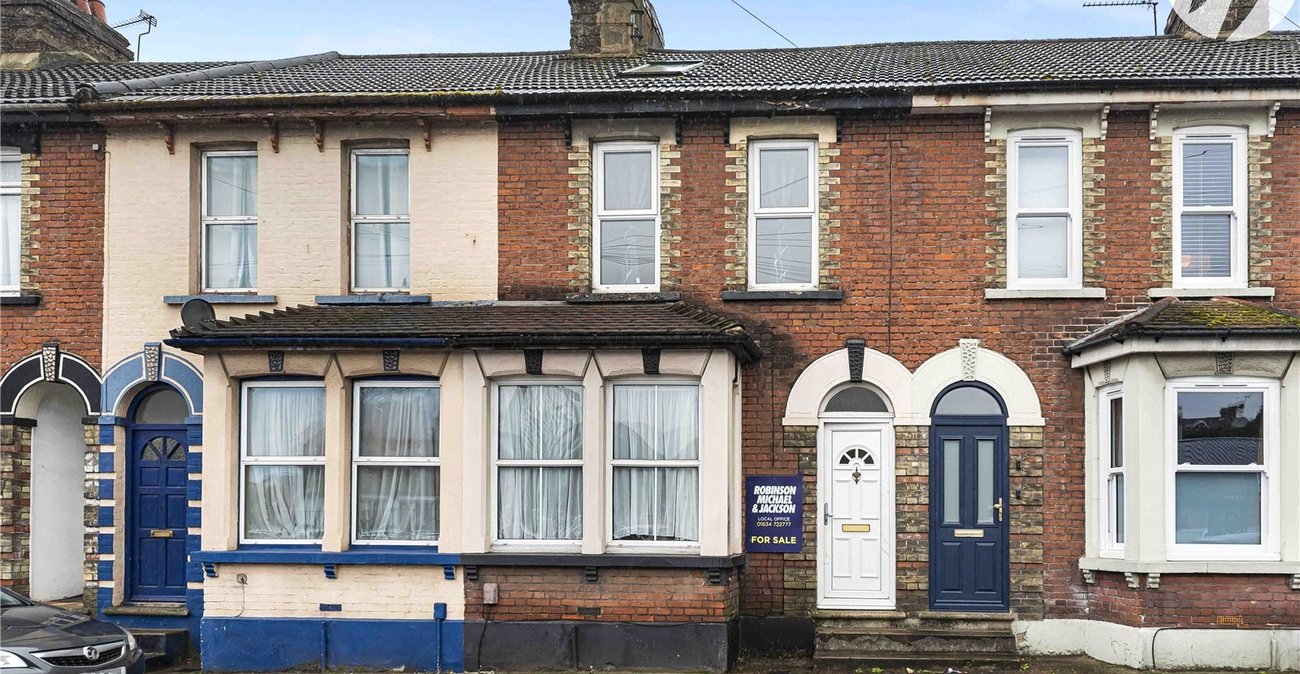 4 bedroom house for sale in Rochester | Robinson Michael & Jackson