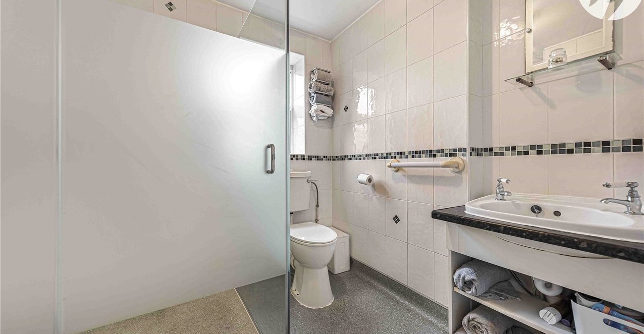 4 bedroom house for sale in Rochester | Robinson Michael & Jackson