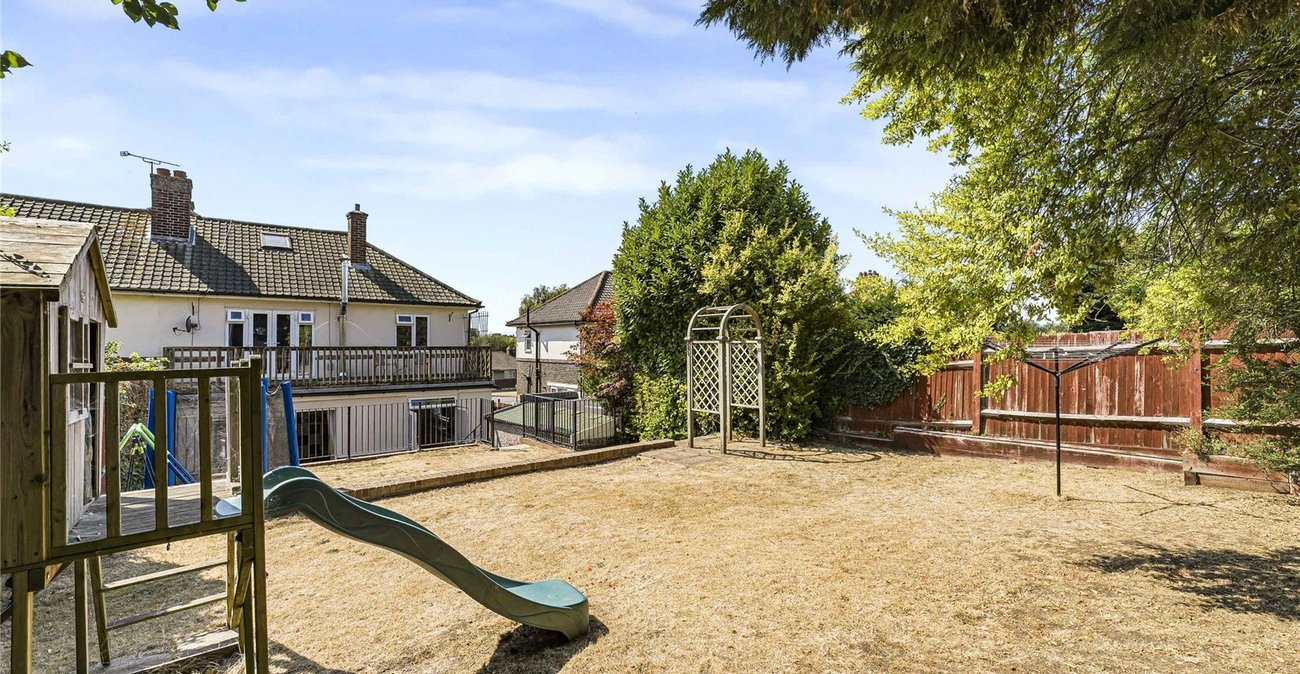 3 bedroom house for sale in Rochester | Robinson Michael & Jackson