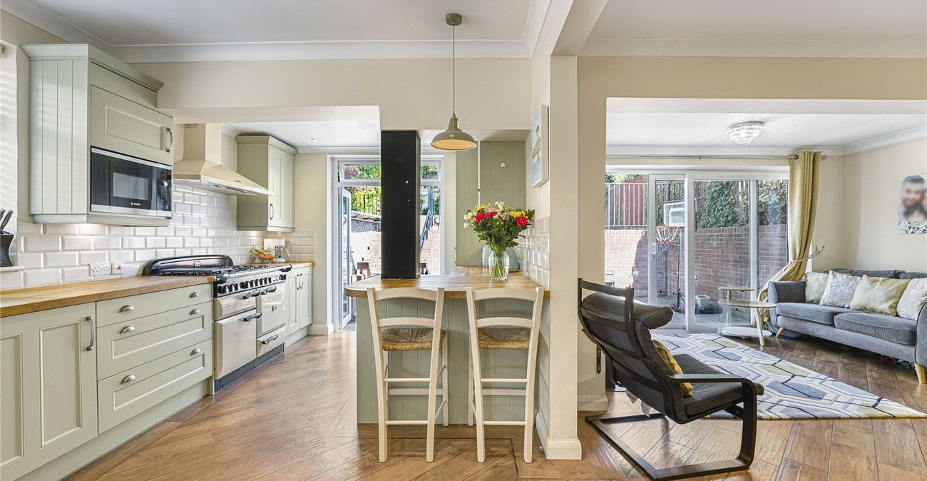 3 bedroom house for sale in Rochester | Robinson Michael & Jackson