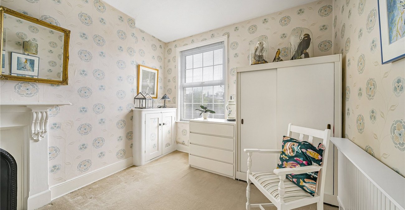6 bedroom house for sale in Dartford | Robinson Jackson