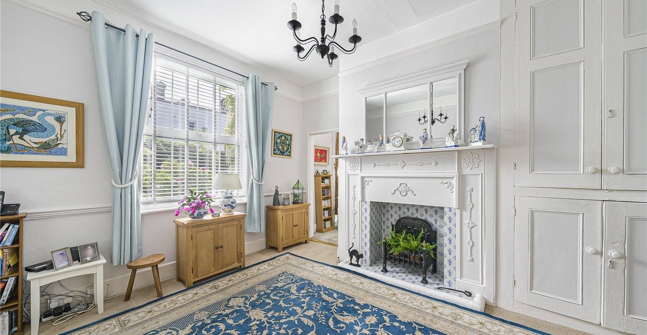 6 bedroom house for sale in Dartford | Robinson Jackson