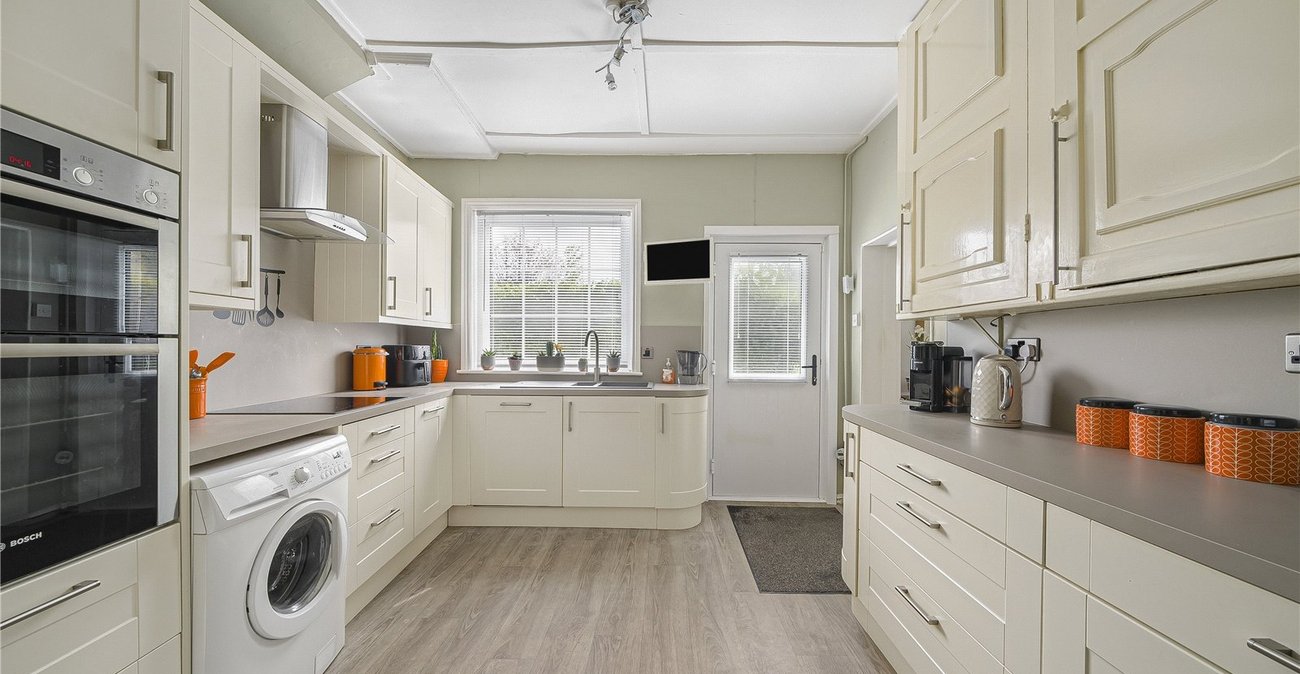 6 bedroom house for sale in Dartford | Robinson Jackson