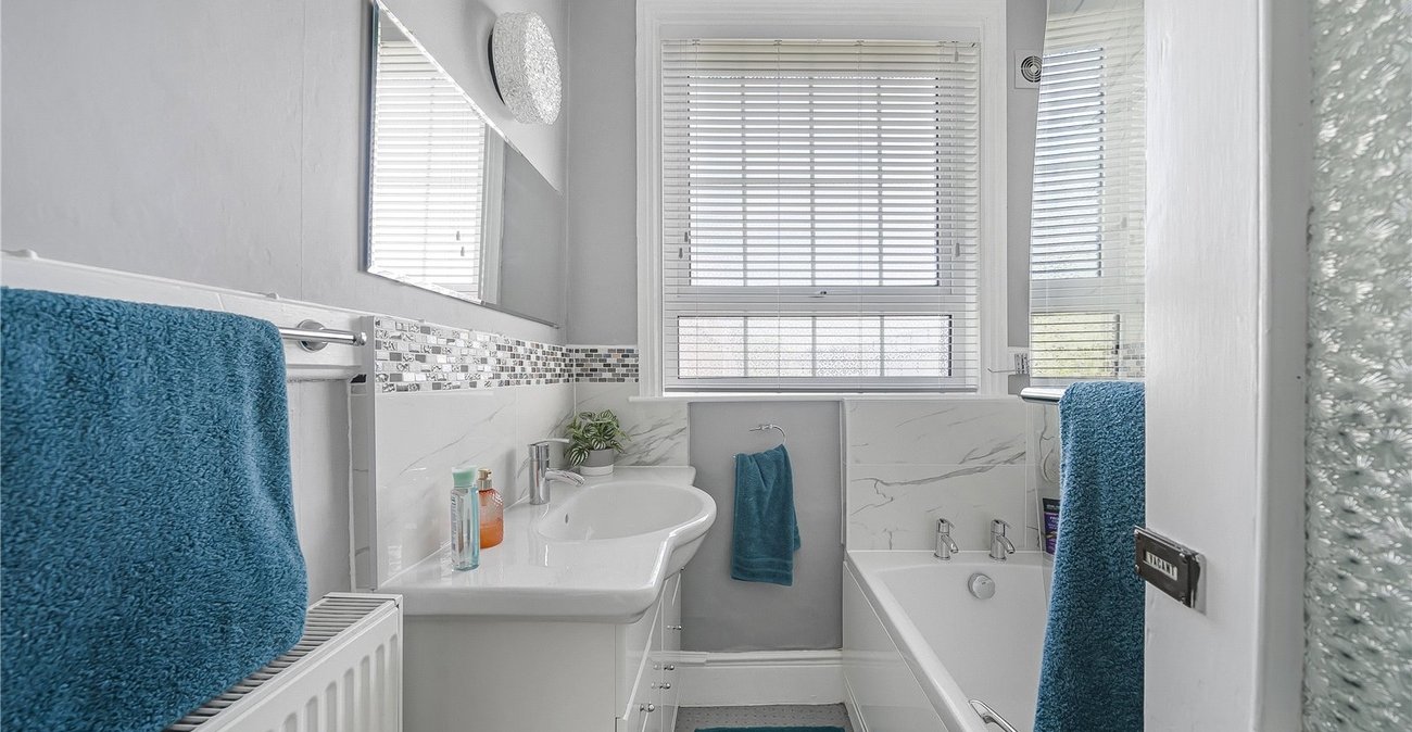 6 bedroom house for sale in Dartford | Robinson Jackson