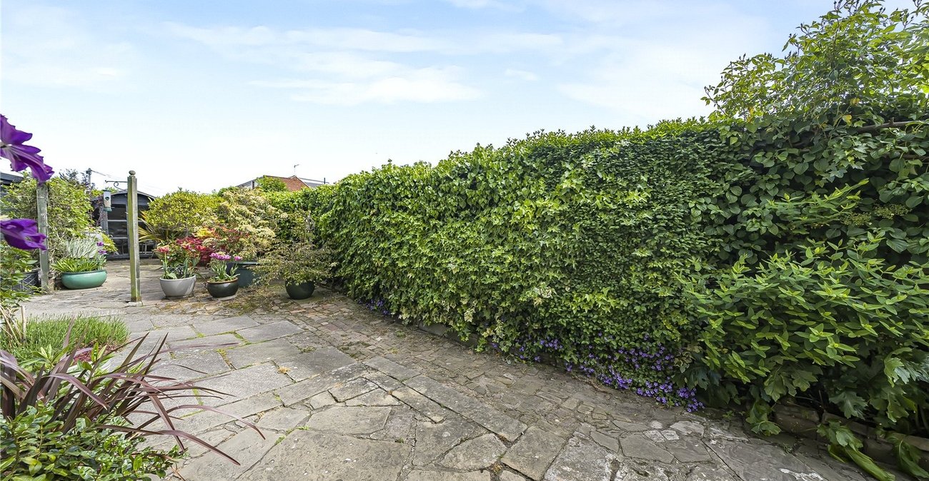 6 bedroom house for sale in Dartford | Robinson Jackson