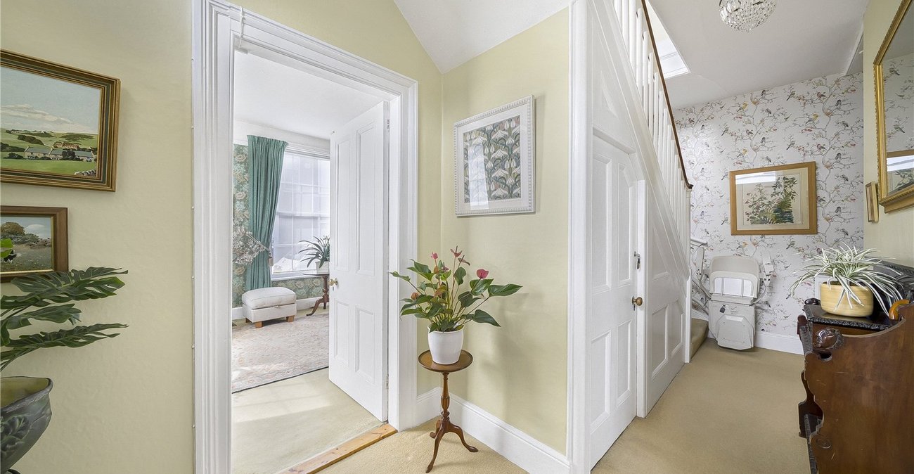 6 bedroom house for sale in Dartford | Robinson Jackson