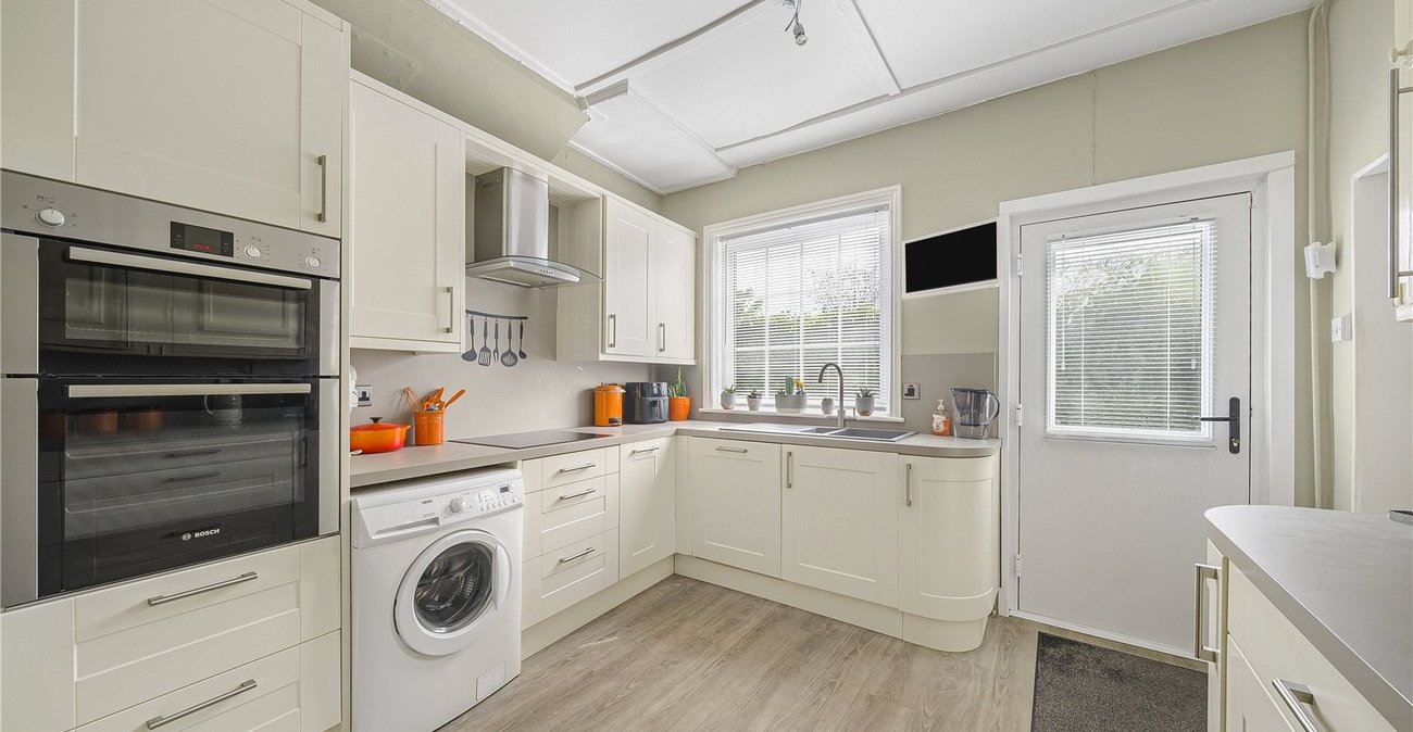 6 bedroom house for sale in Dartford | Robinson Jackson