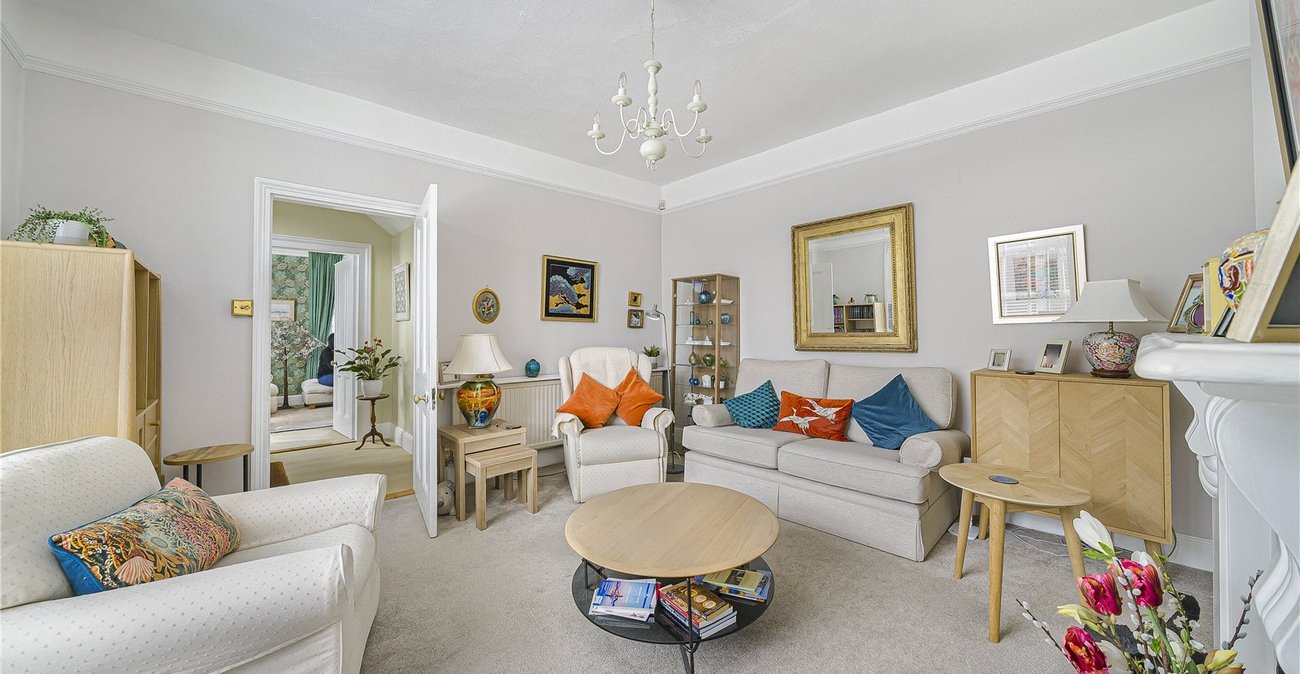 6 bedroom house for sale in Dartford | Robinson Jackson