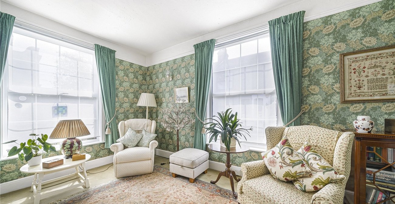6 bedroom house for sale in Dartford | Robinson Jackson