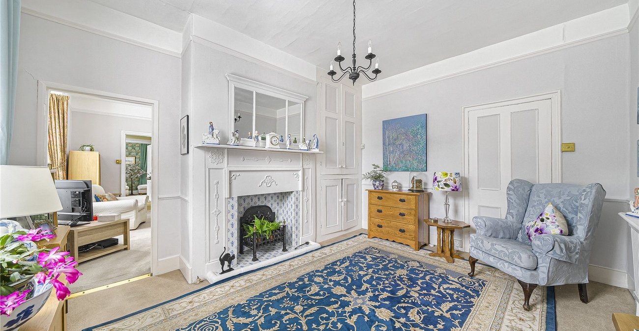6 bedroom house for sale in Dartford | Robinson Jackson