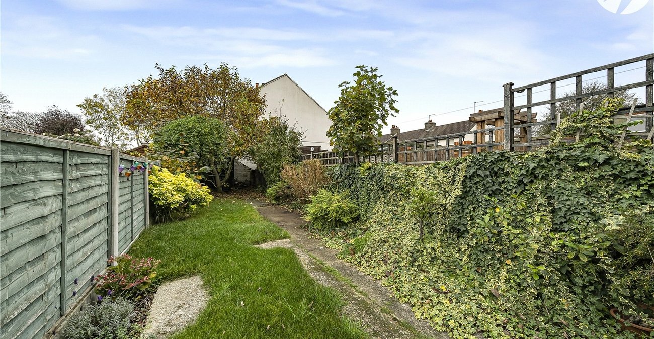 2 bedroom house for sale in Dartford | Robinson Jackson