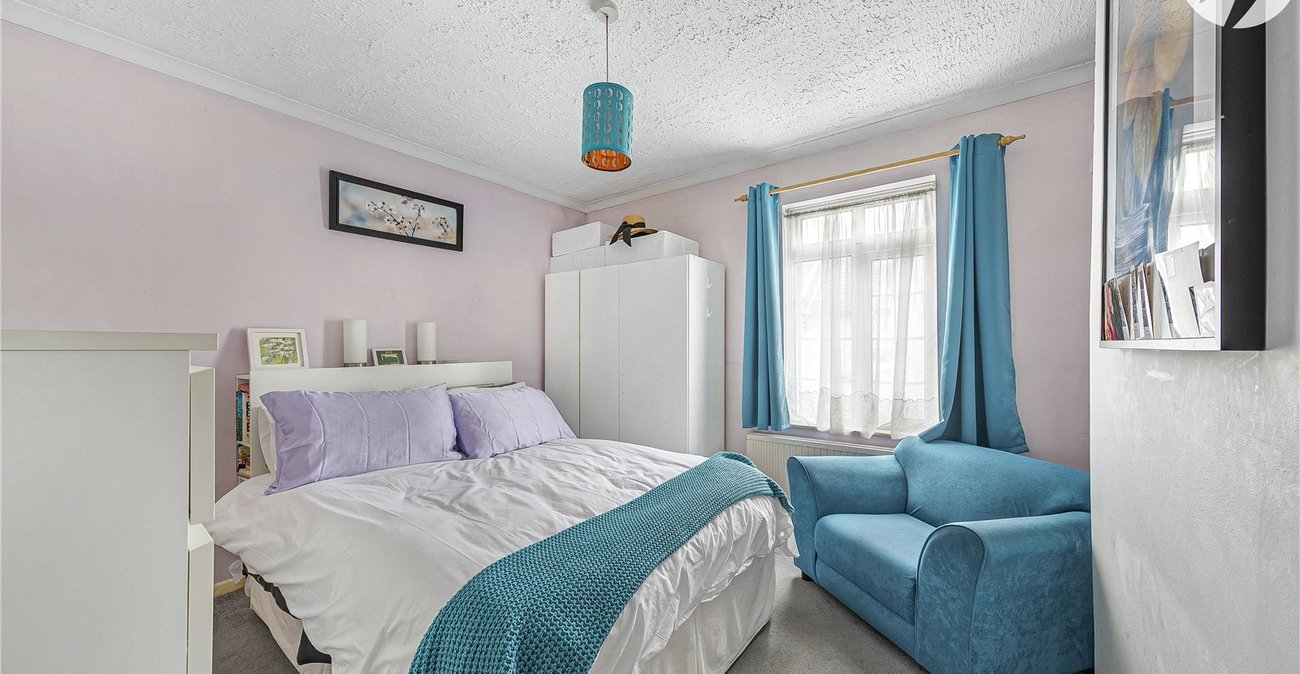 2 bedroom house for sale in Dartford | Robinson Jackson
