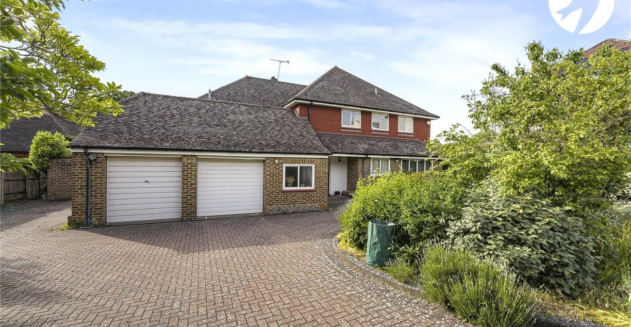 4 bedroom house for sale in Crockenhill | Robinson Jackson