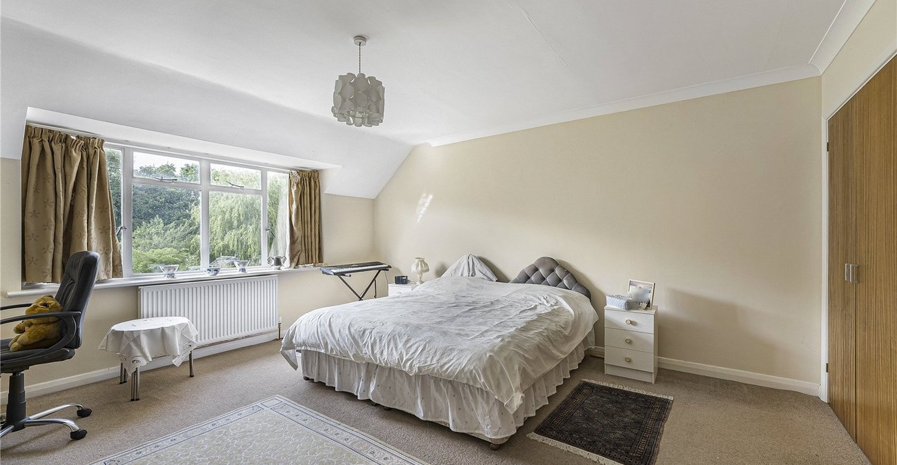 4 bedroom house for sale in Crockenhill | Robinson Jackson