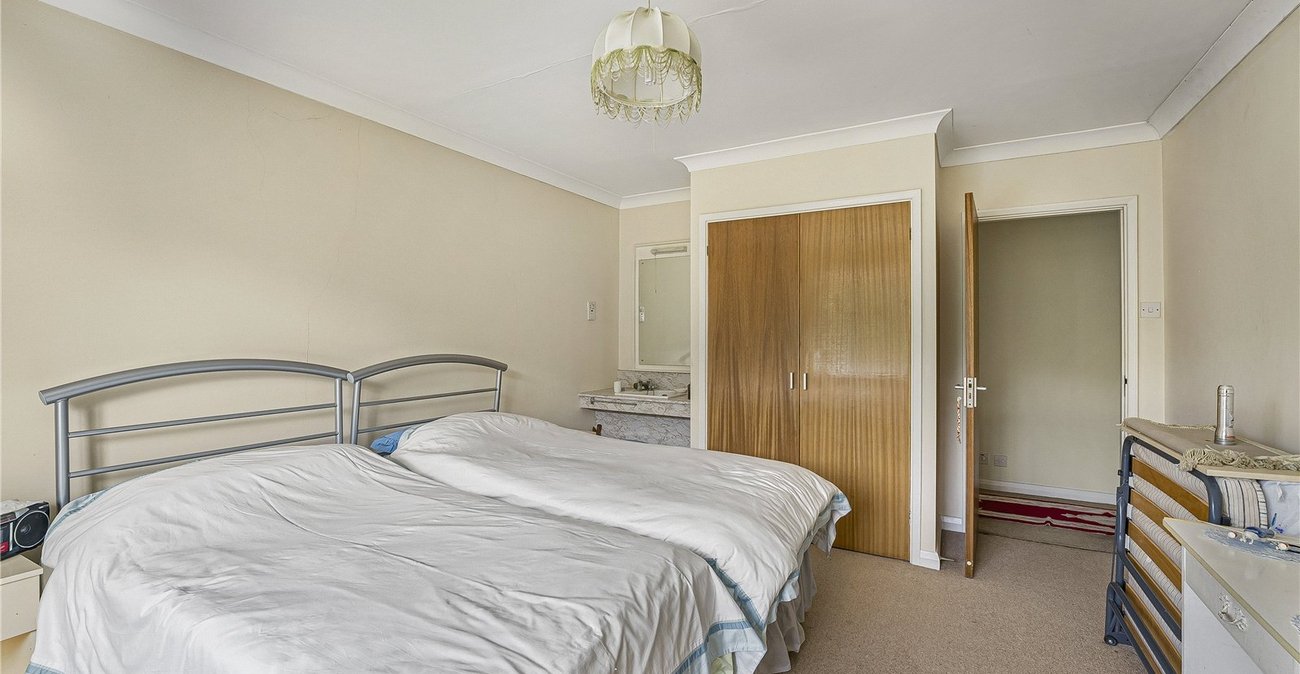 4 bedroom house for sale in Crockenhill | Robinson Jackson