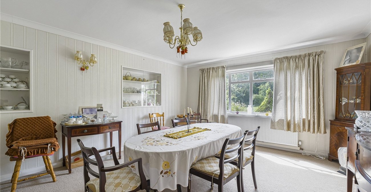 4 bedroom house for sale in Crockenhill | Robinson Jackson