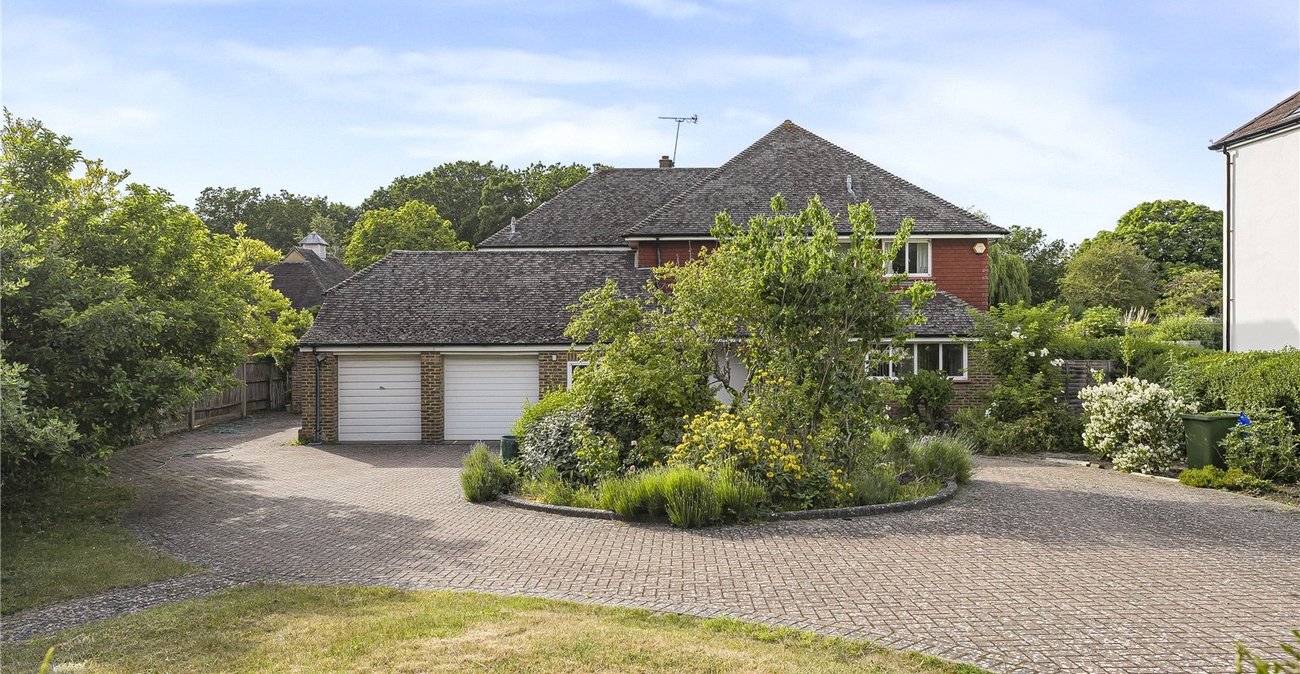 4 bedroom house for sale in Crockenhill | Robinson Jackson