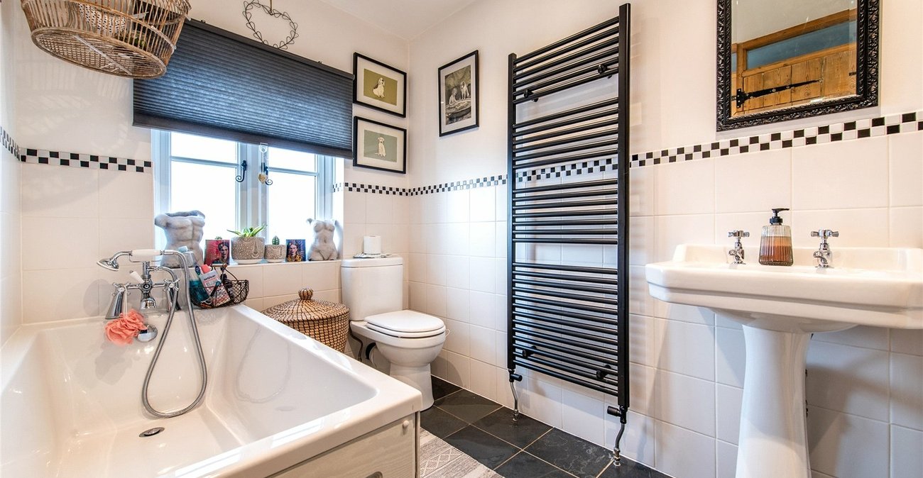 2 bedroom house for sale in Green Lane | Robinson Michael & Jackson