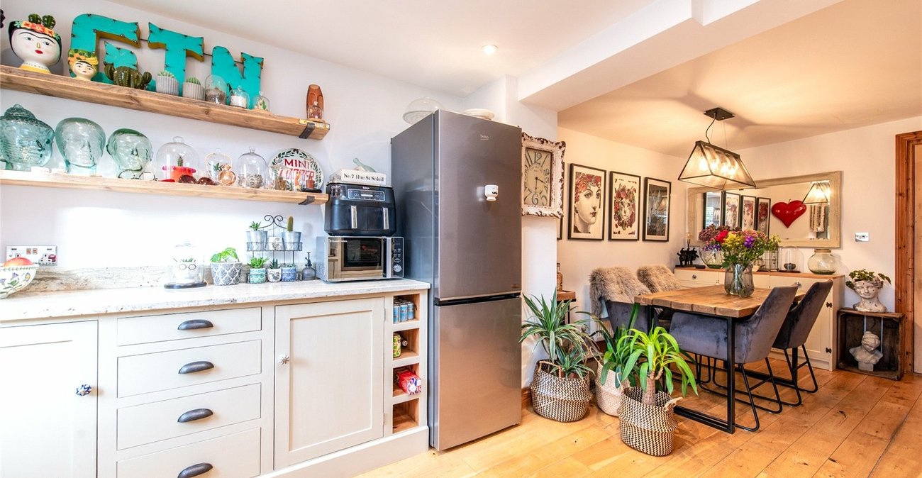 2 bedroom house for sale in Green Lane | Robinson Michael & Jackson