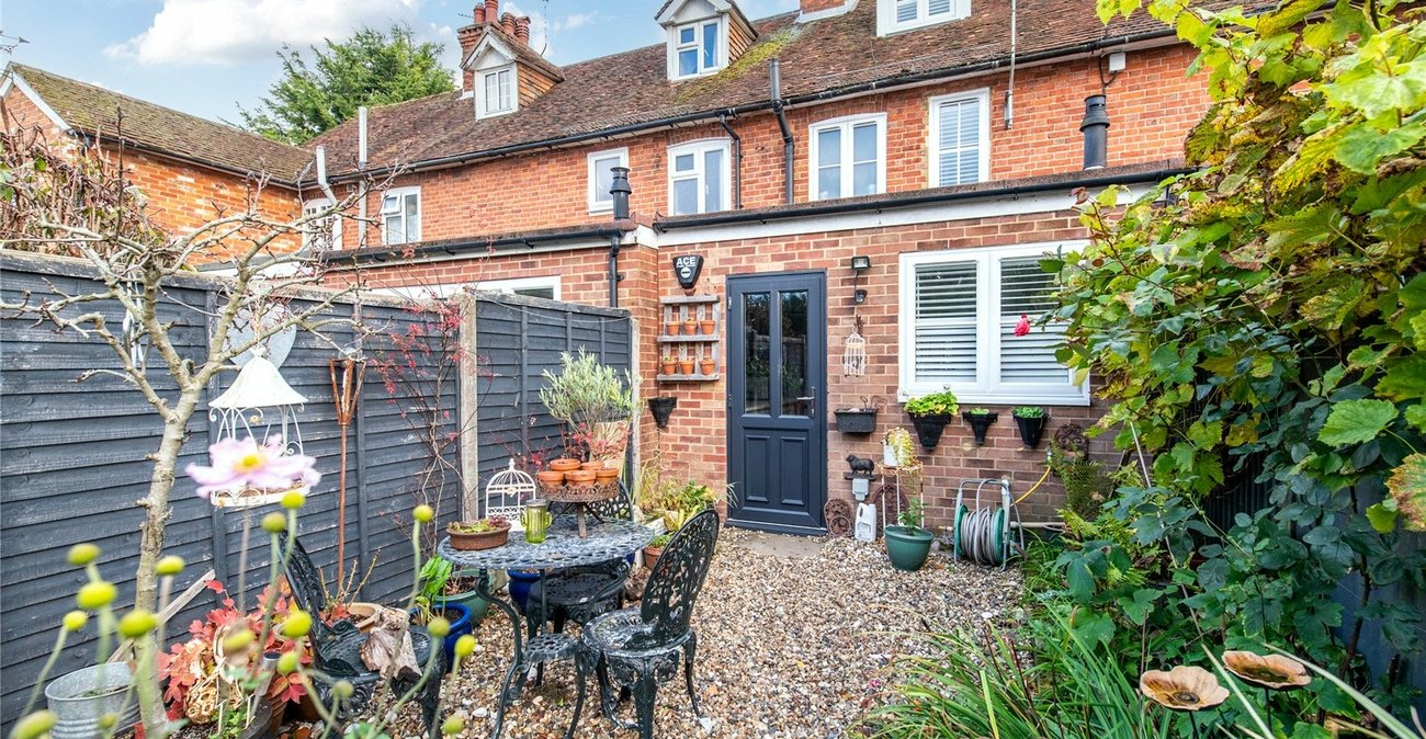 2 bedroom house for sale in Green Lane | Robinson Michael & Jackson