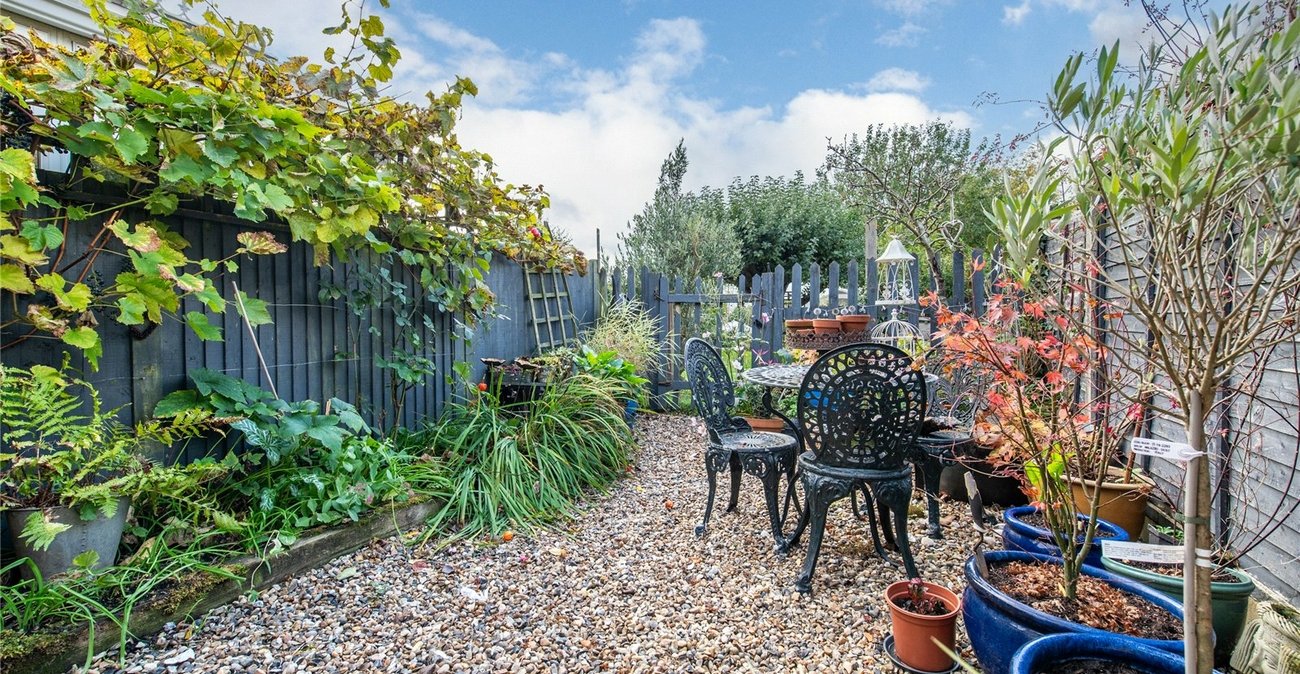 2 bedroom house for sale in Green Lane | Robinson Michael & Jackson