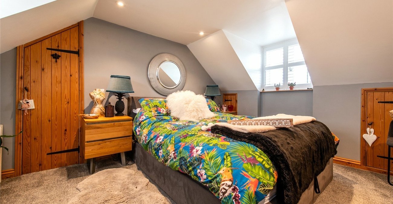 2 bedroom house for sale in Langley | Robinson Michael & Jackson