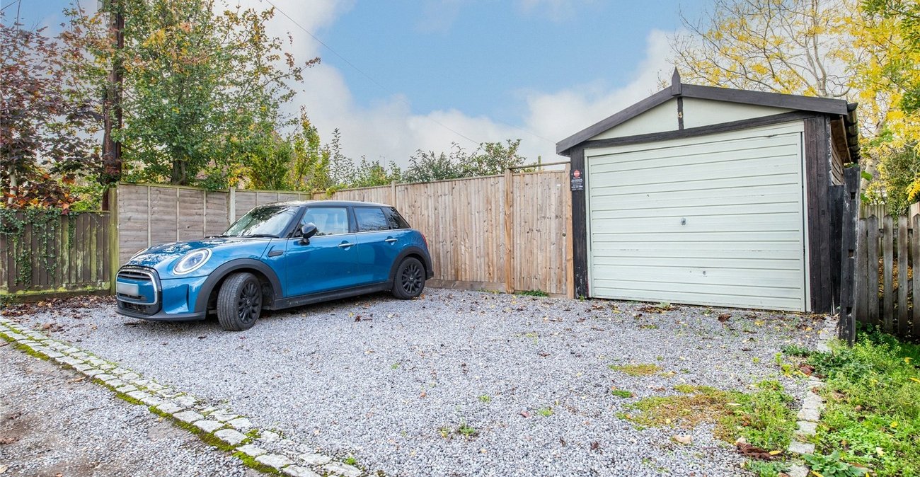 2 bedroom house for sale in Langley | Robinson Michael & Jackson