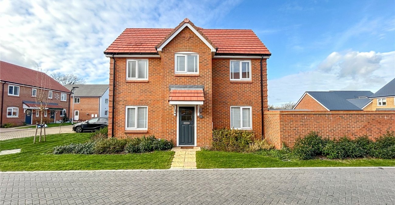 3 bedroom house for sale in Rainham | Robinson Michael & Jackson