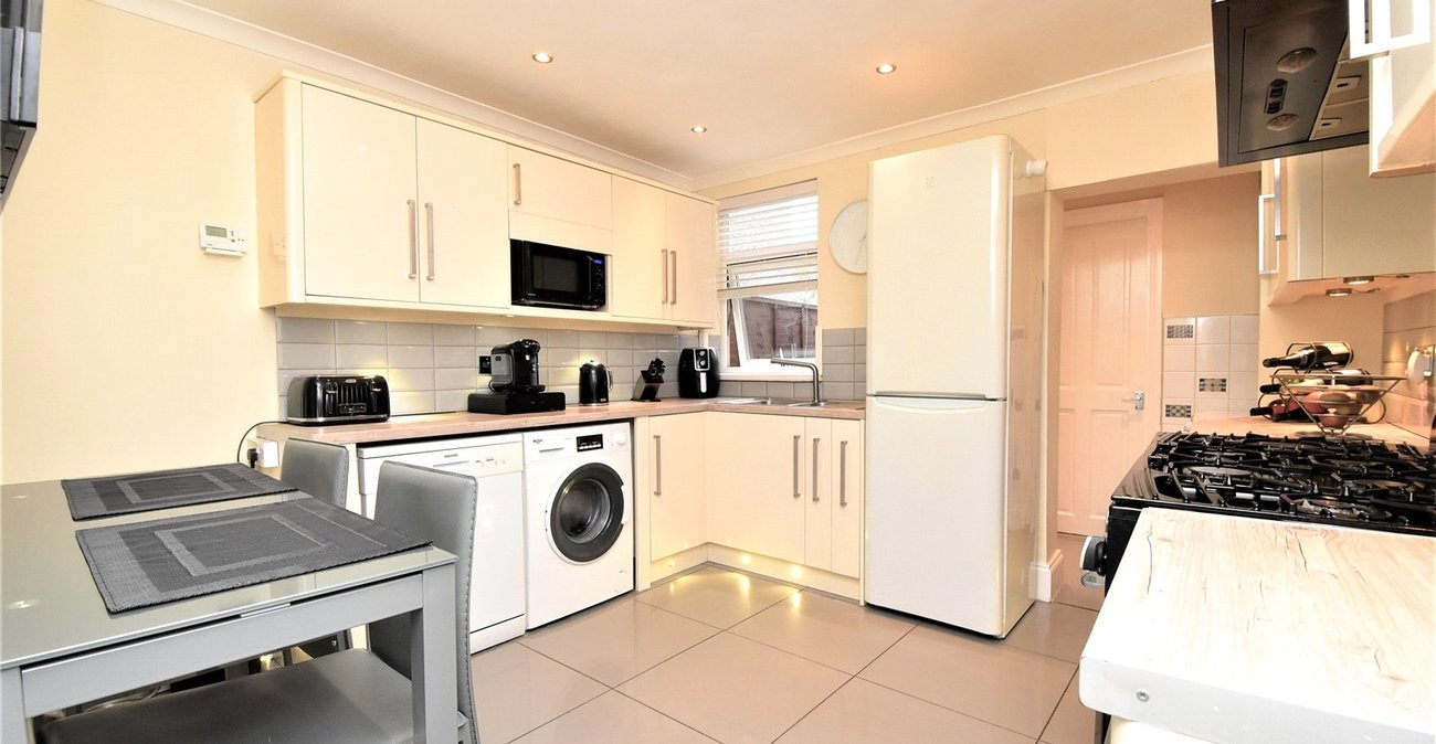 2 bedroom house for sale in Lane End | Robinson Jackson