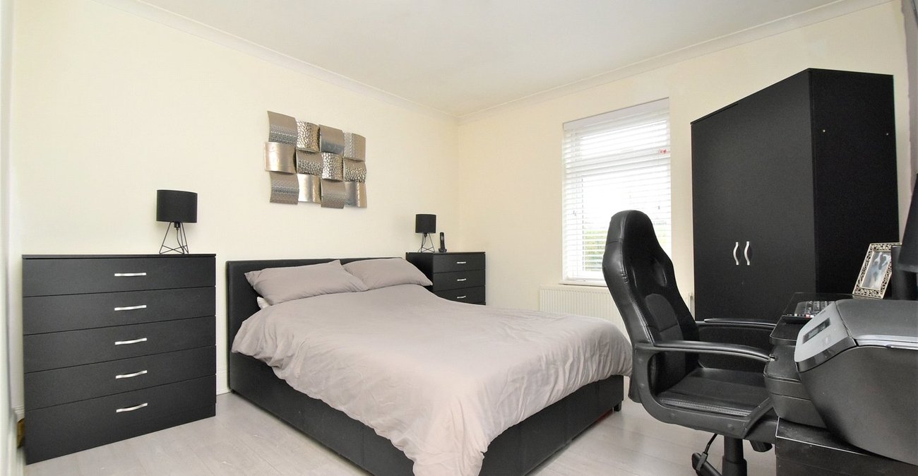 2 bedroom house for sale in Lane End | Robinson Jackson