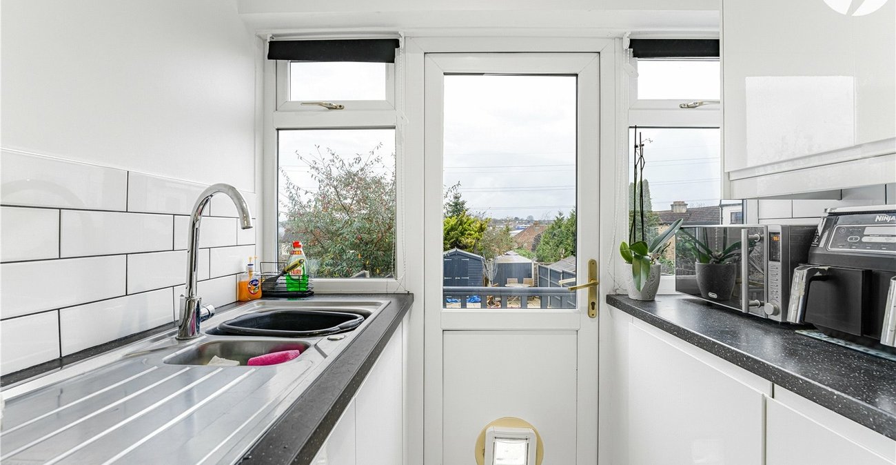 2 bedroom house for sale in Crayford | Robinson Jackson