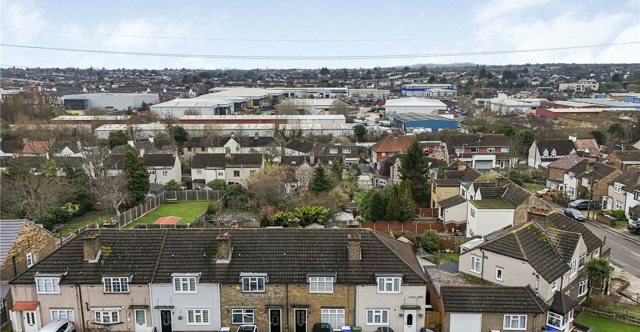 2 bedroom house for sale in Crayford | Robinson Jackson