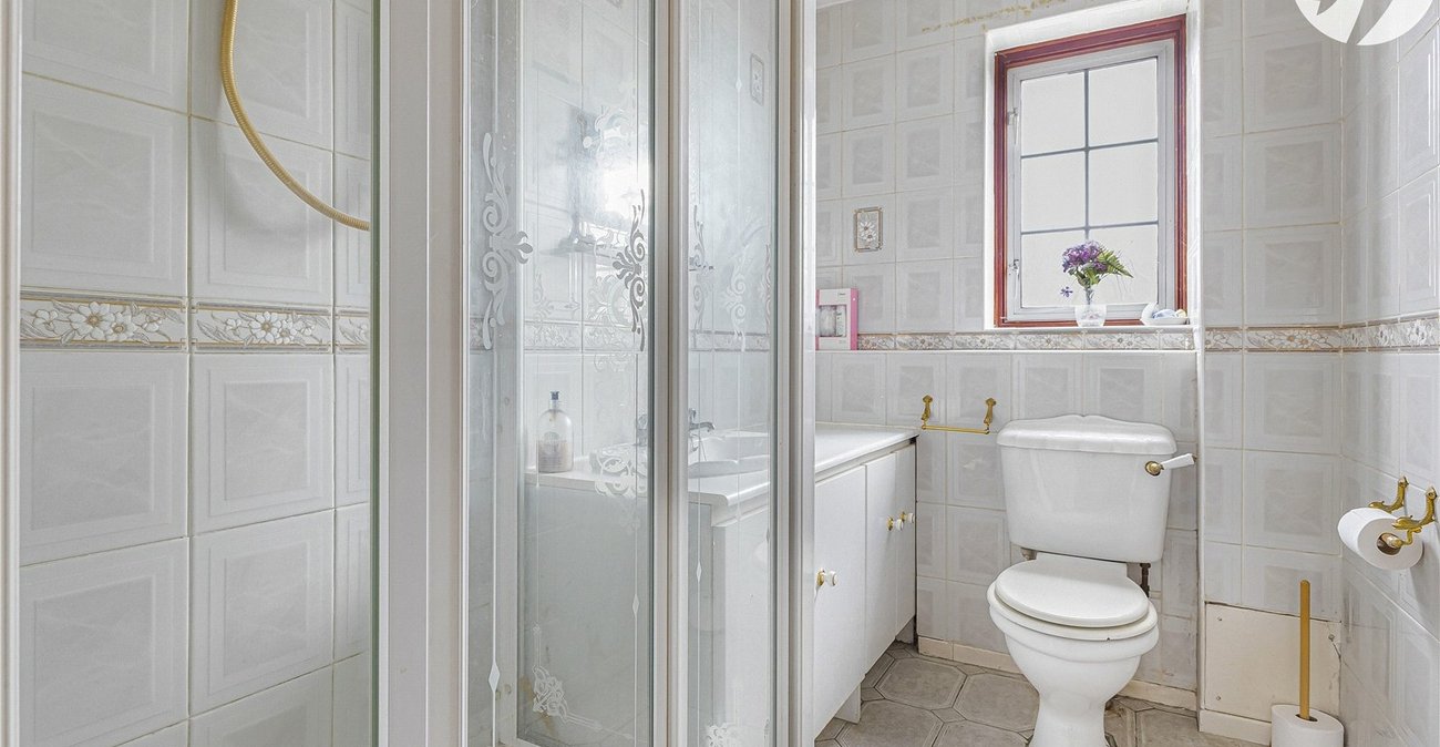 2 bedroom house for sale in Swanley | Robinson Jackson