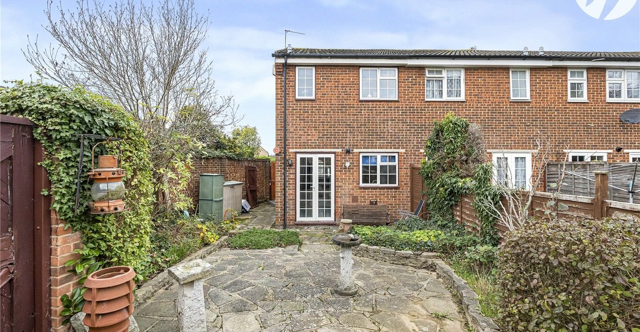 2 bedroom house for sale in Swanley | Robinson Jackson
