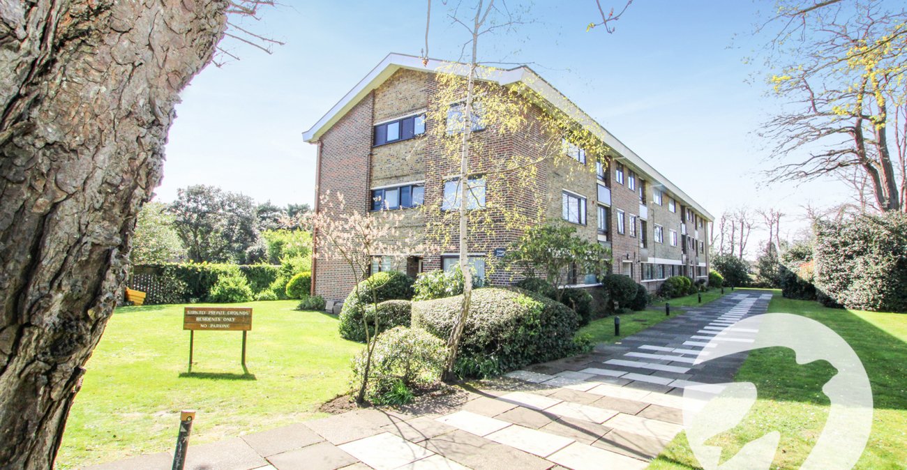 2 bedroom property for sale in London | Robinson Jackson