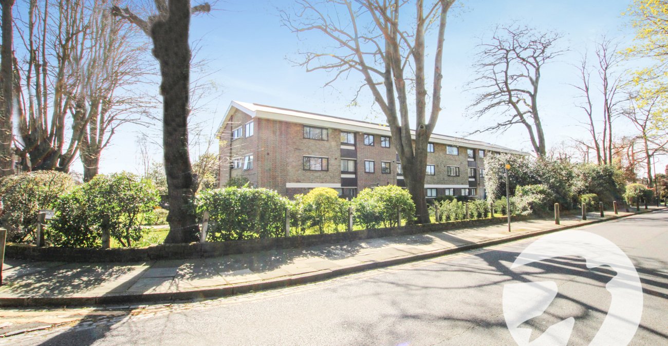 2 bedroom property for sale in London | Robinson Jackson