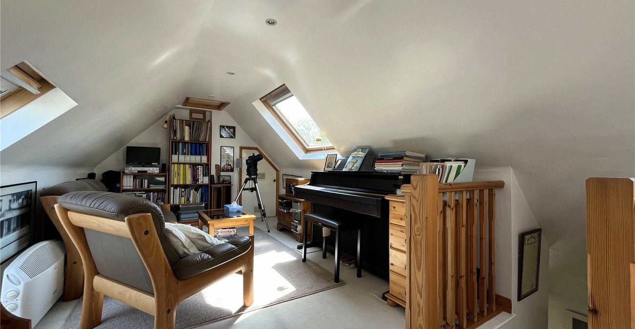 4 bedroom house for sale in Walderslade | Robinson Michael & Jackson