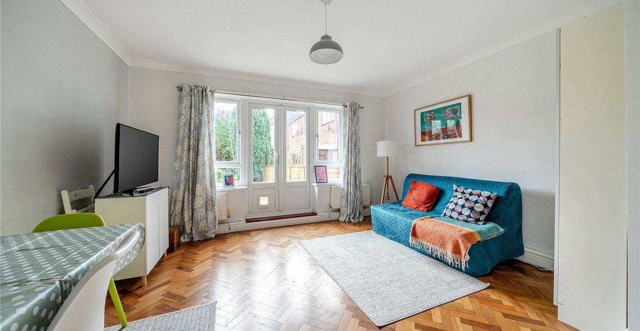 2 bedroom property for sale in 3 Westwood Hill | Robinson Jackson