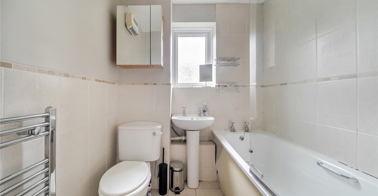 1 bedroom property for sale in 3 Westwood Hill | Robinson Jackson