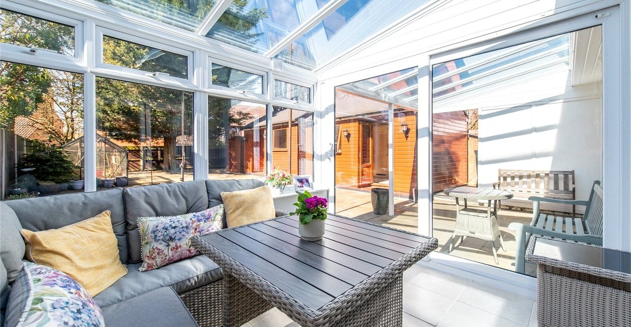 2 bedroom bungalow for sale in Weavering | Robinson Michael & Jackson