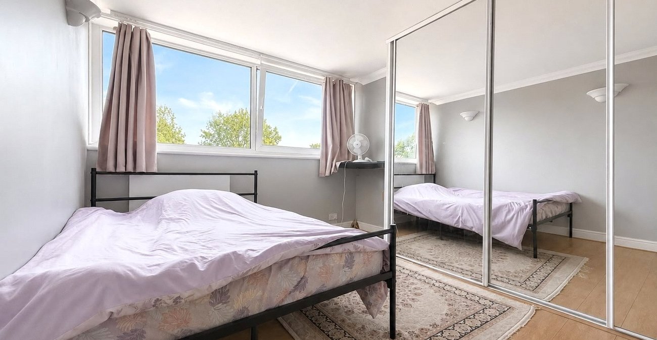 2 bedroom property for sale in Master Gunner Place | Robinson Jackson