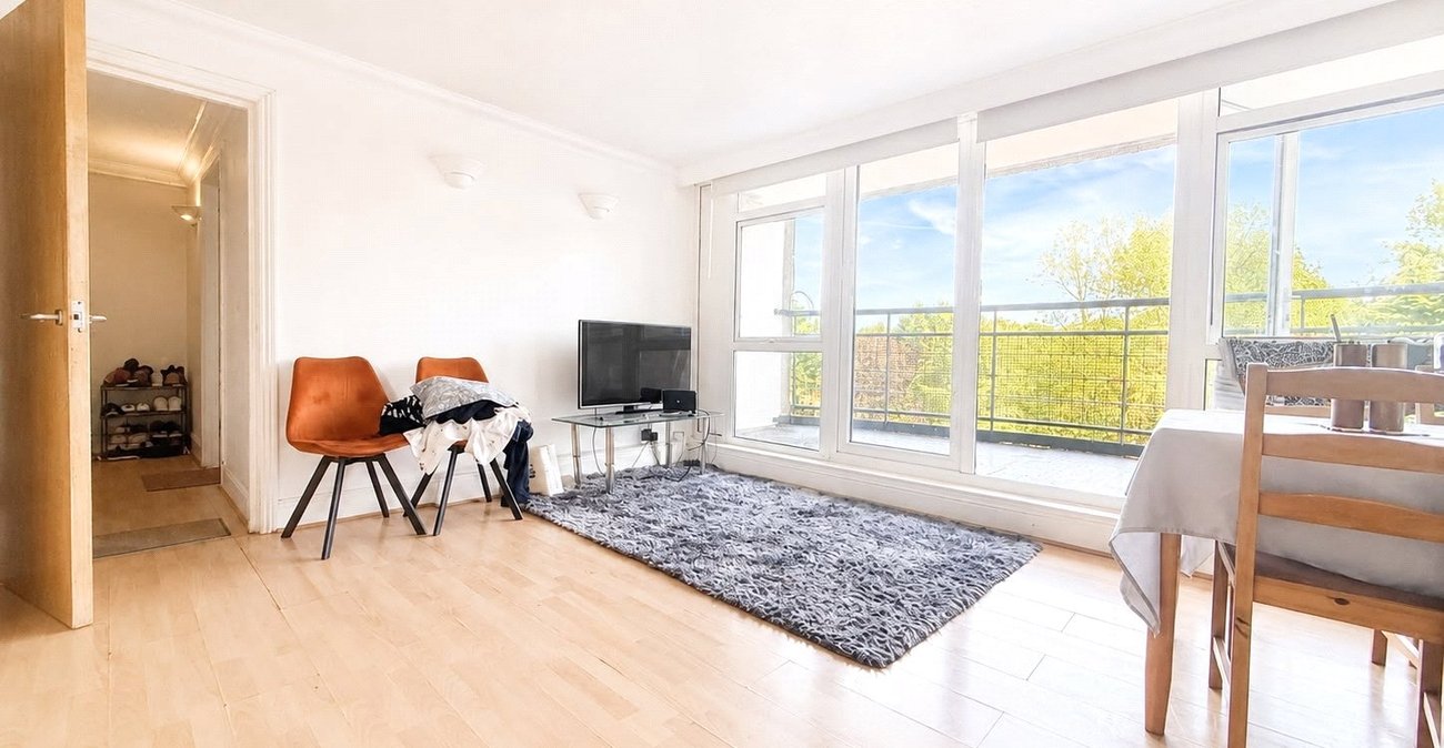 2 bedroom property for sale in Master Gunner Place | Robinson Jackson