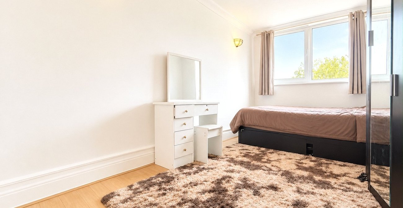 2 bedroom property for sale in Master Gunner Place | Robinson Jackson