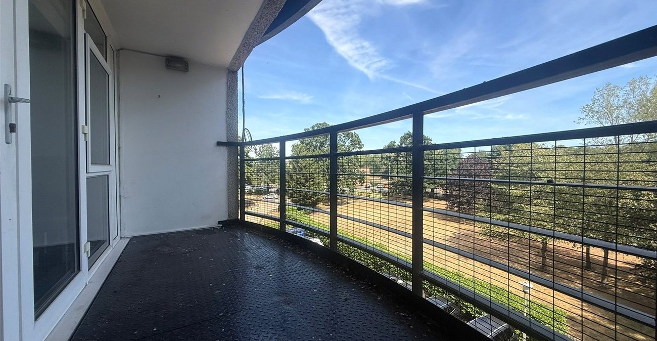 2 bedroom property for sale in Master Gunner Place | Robinson Jackson
