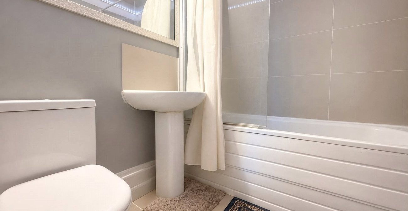 2 bedroom property for sale in Master Gunner Place | Robinson Jackson