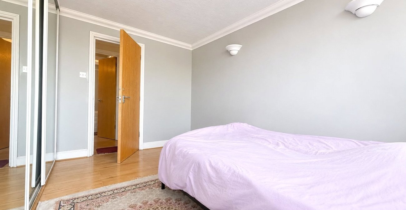 2 bedroom property for sale in Master Gunner Place | Robinson Jackson
