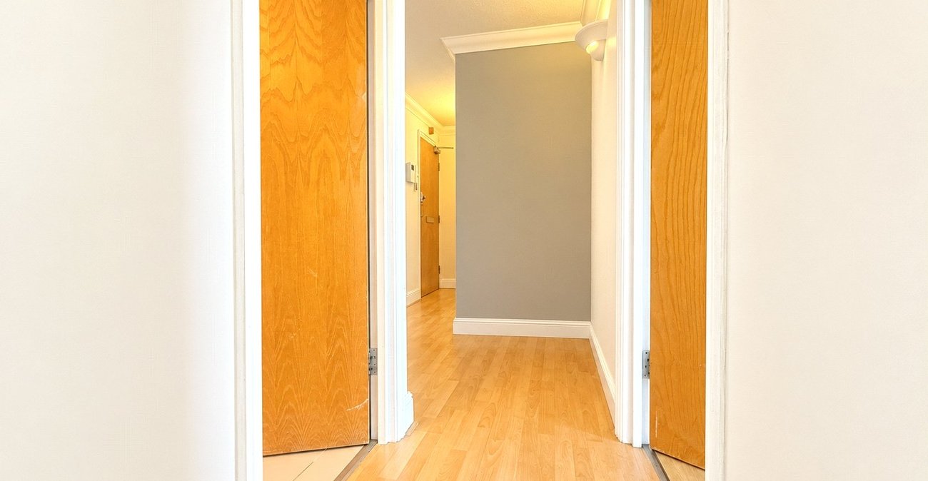 2 bedroom property for sale in Master Gunner Place | Robinson Jackson