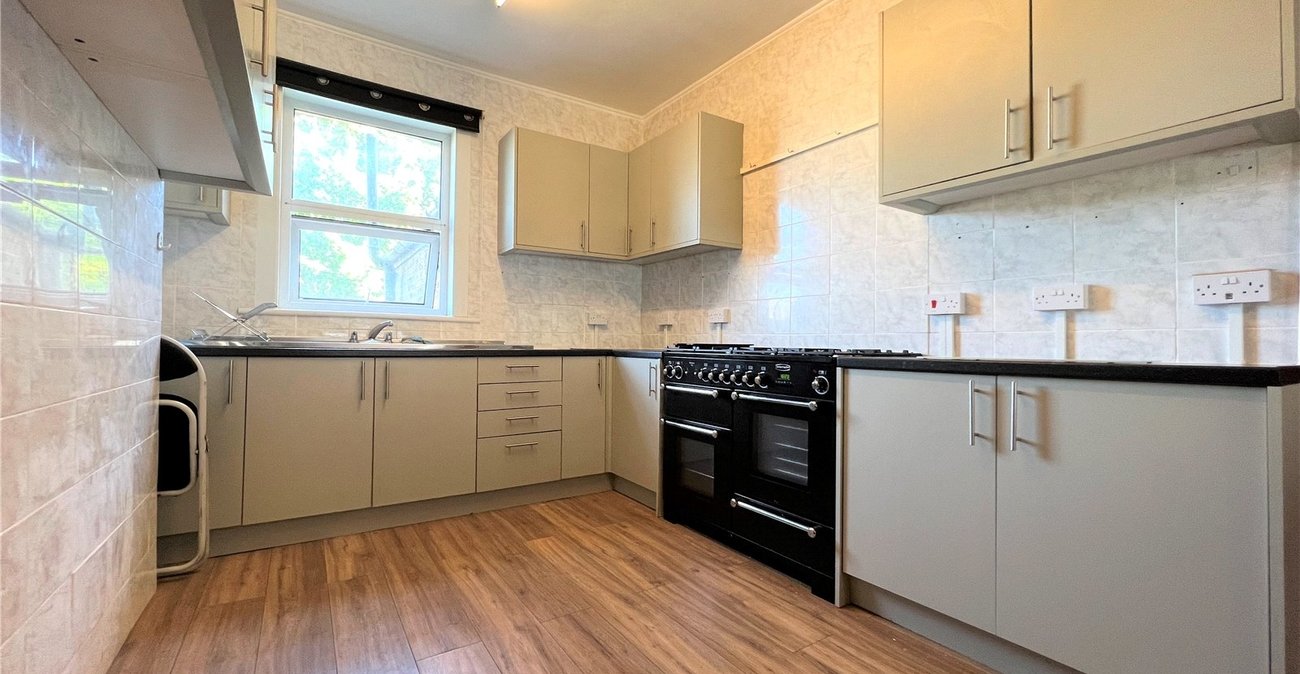 3 bedroom property for sale in Plumstead | Robinson Jackson
